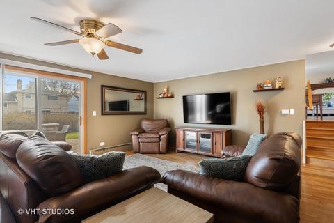551 Debra Dr, Des Plaines, IL 60016 photo 9