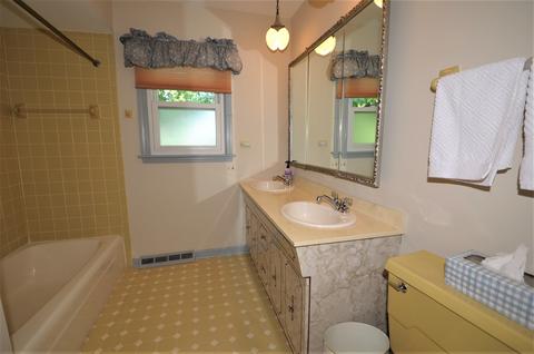 126 S Maple Ave, Hillside, IL 60162 photo 24