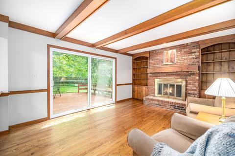 412 E 11th Ave, Naperville, IL 60563 photo 3