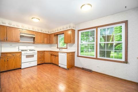 412 E 11th Ave, Naperville, IL 60563 photo 13