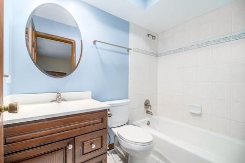 412 E 11th Ave, Naperville, IL 60563 photo 18