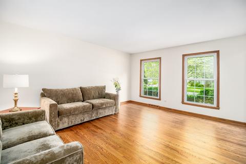 412 E 11th Ave, Naperville, IL 60563 photo 8