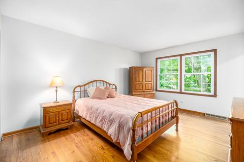 412 E 11th Ave, Naperville, IL 60563 photo 16