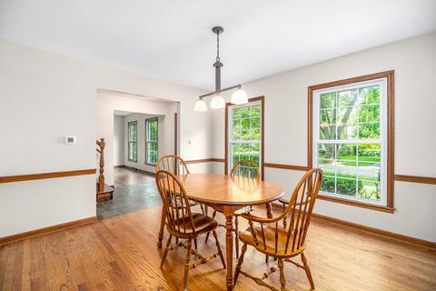 412 E 11th Ave, Naperville, IL 60563 photo 6