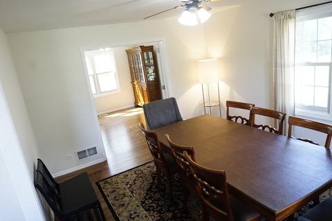160 Barnes Rd, Elgin, IL 60123 photo 5