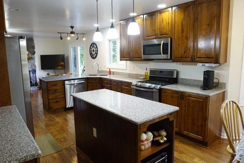160 Barnes Rd, Elgin, IL 60123 photo 9