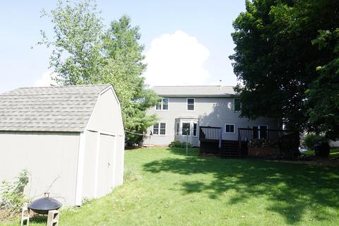 160 Barnes Rd, Elgin, IL 60123 photo 2