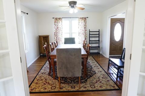 160 Barnes Rd, Elgin, IL 60123 photo 4