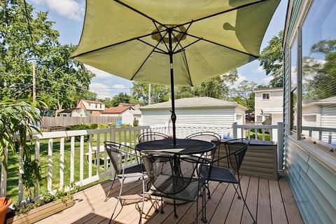 322 Harding Ave, Des Plaines, IL 60016 photo 24