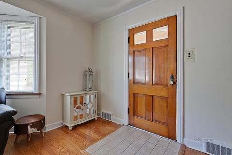 322 Harding Ave, Des Plaines, IL 60016 photo 6