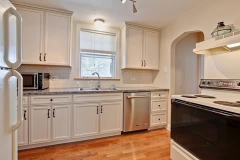322 Harding Ave, Des Plaines, IL 60016 photo 13