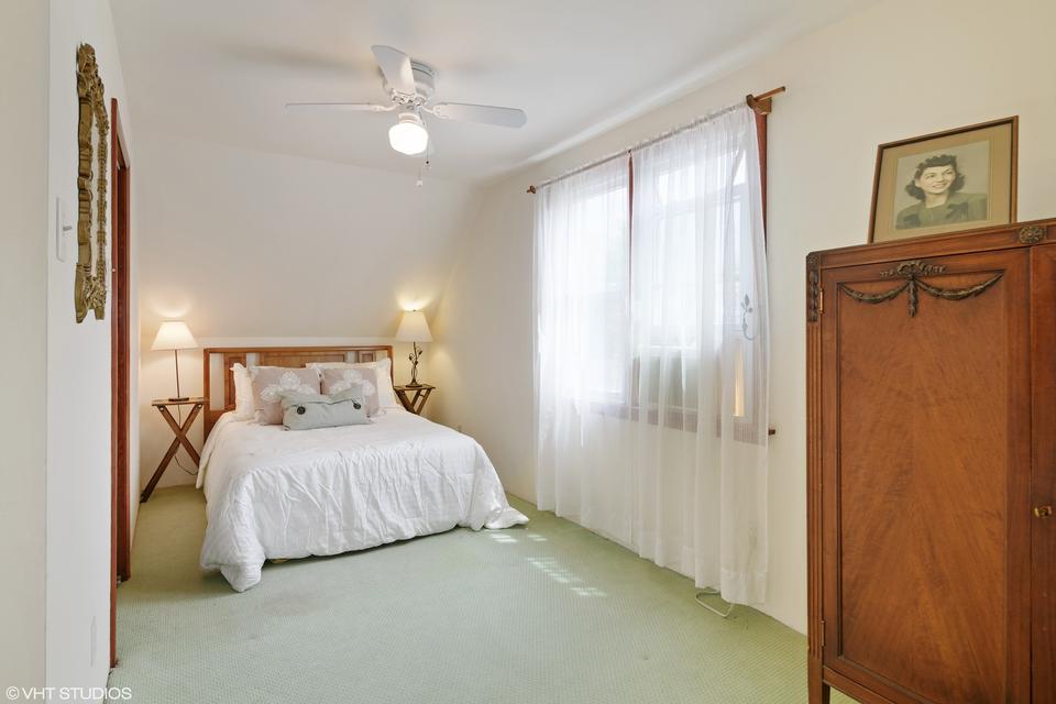  2117 W Bradley Pl, Chicago, IL 60618 photo 21