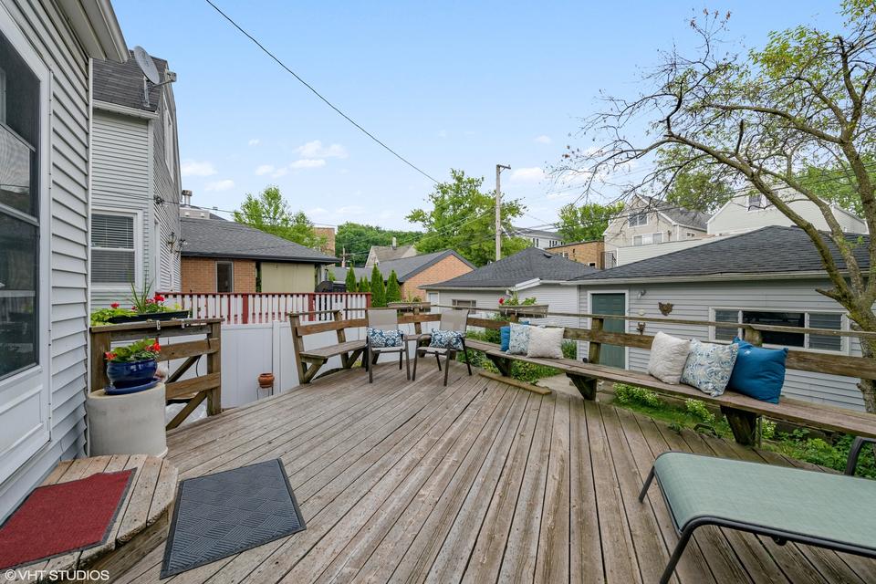  2117 W Bradley Pl, Chicago, IL 60618 photo 28