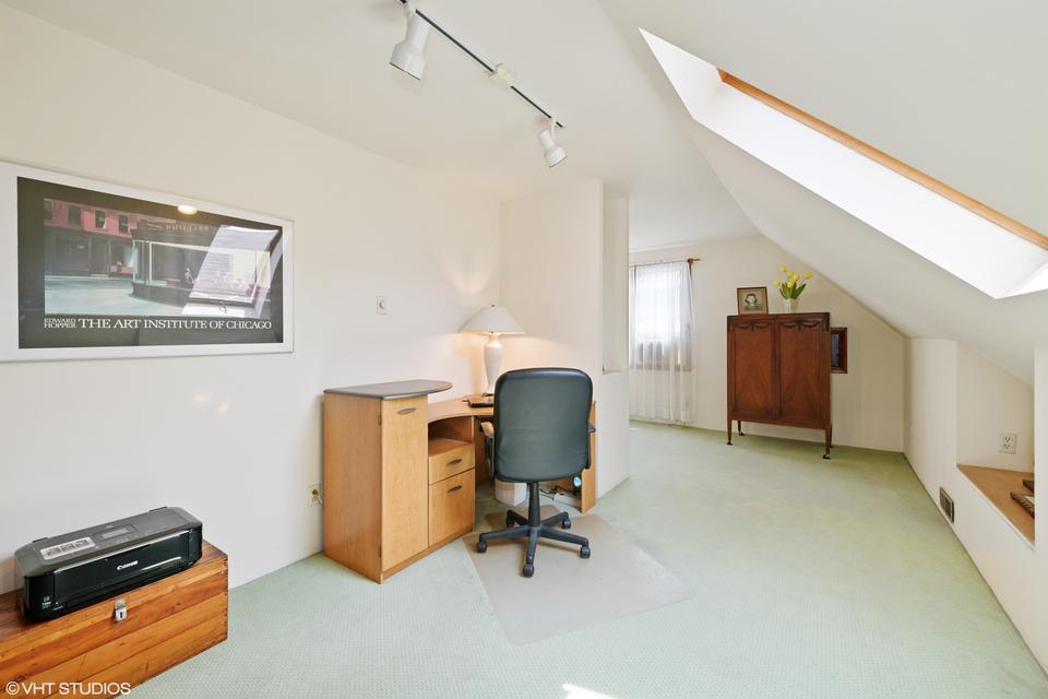  2117 W Bradley Pl, Chicago, IL 60618 photo 20