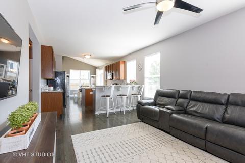 858 Oak Ridge Blvd, Elgin, IL 60120 photo 7