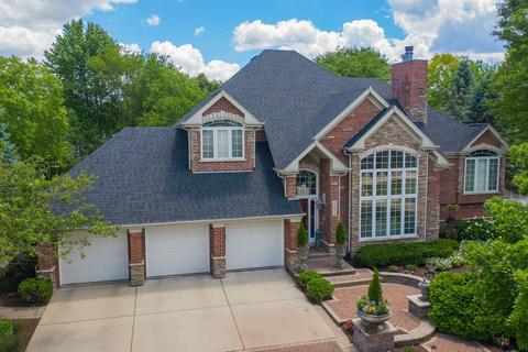1651 Raleigh Ct, Wheaton, IL 60189 photo 2