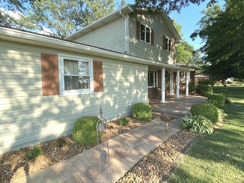 1477 N Terrace Ave, Kankakee, IL 60901 photo 3