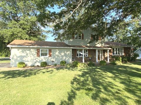 1477 N Terrace Ave, Kankakee, IL 60901 photo 2