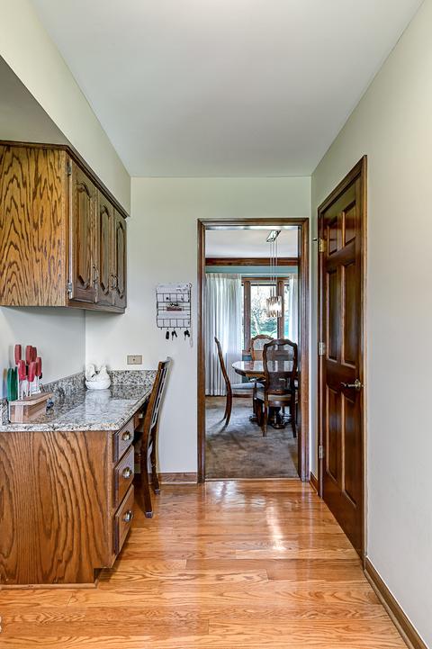 513 87th St, Burr Ridge, IL 60527 photo 15