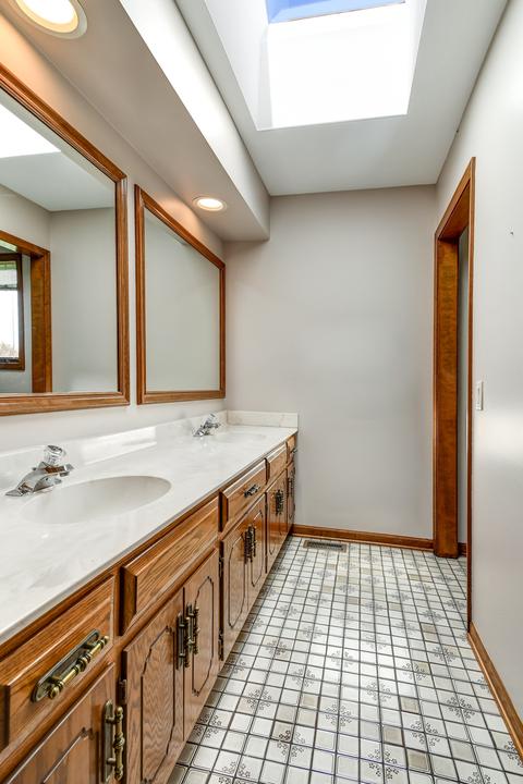 513 87th St, Burr Ridge, IL 60527 photo 24