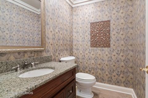 2403 Saranac Ln, Glenview, IL 60026 photo 24