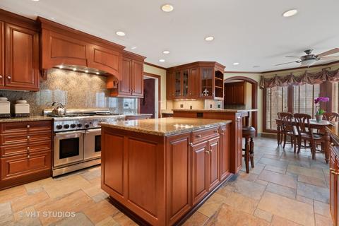 2403 Saranac Ln, Glenview, IL 60026 photo 5