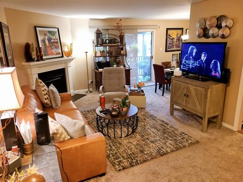 890 Sheldon Ct #C, Wheaton, IL 60189 photo 4