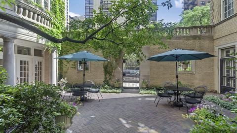 70 E Scott St #908, Chicago, IL 60610 photo 4