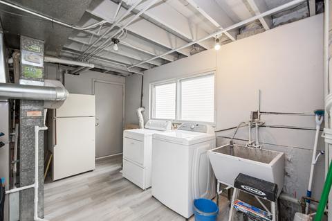 695 Devonshire Dr, Des Plaines, IL 60018 photo 10