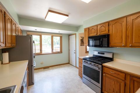 6 Willow Trl, Wheeling, IL 60090 photo 4