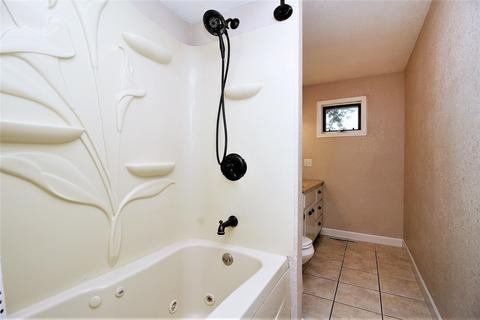 65 Strasma North Dr, Kankakee, IL 60901 photo 10