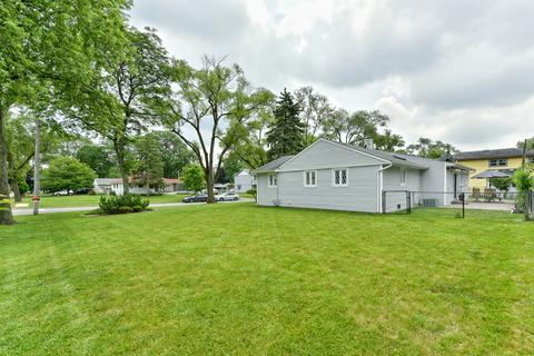 2101 Flicker Ln, Rolling Meadows, IL 60008 photo 4