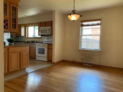 314 E Madison St, Elmhurst, IL 60126 photo 5