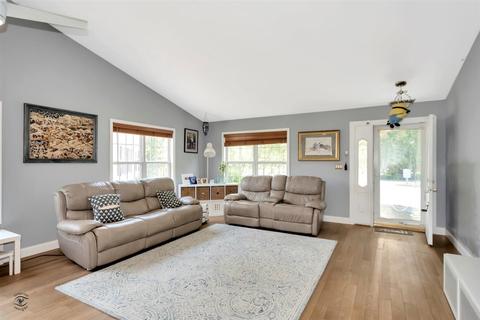 2323 Caton Corner Dr, Plainfield, IL 60586 photo 4