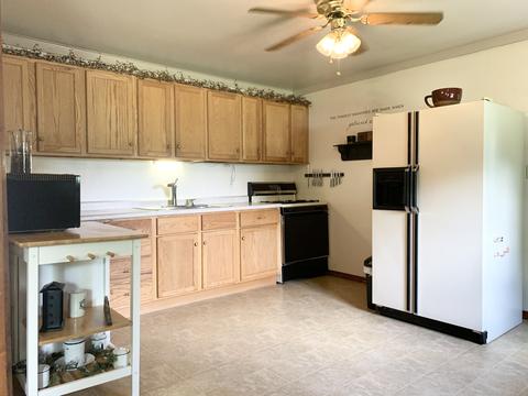 408 E Roosevelt Ave, Onarga, IL 60955 photo 7