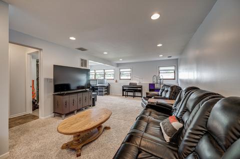 301 Vista Dr, Bolingbrook, IL 60490 photo 15