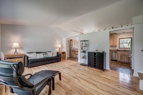 301 Vista Dr, Bolingbrook, IL 60490 photo 4