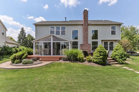 4070 Bunker Hill Dr, Algonquin, IL 60102 photo 3