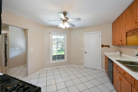 2178 Stirrup Ln, Wheaton, IL 60189 photo 13