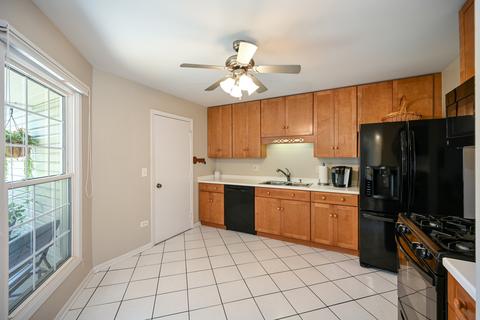 2178 Stirrup Ln, Wheaton, IL 60189 photo 11