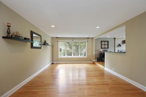8454 S Park Ave, Burr Ridge, IL 60527 photo 3