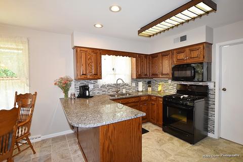 1167 Oakley Ave, Elgin, IL 60123 photo 7