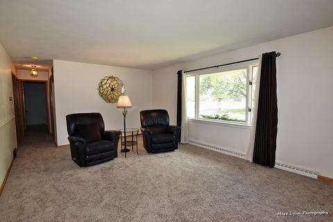 1167 Oakley Ave, Elgin, IL 60123 photo 3