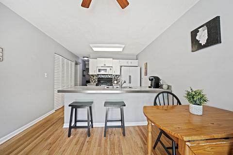 64 Silver Tree Cir, Cary, IL 60013 photo 6