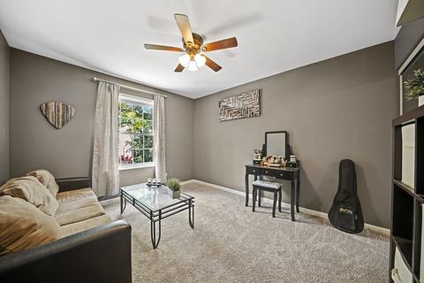 64 Silver Tree Cir, Cary, IL 60013 photo 11