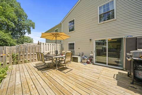 64 Silver Tree Cir, Cary, IL 60013 photo 8