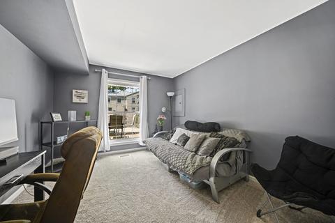 64 Silver Tree Cir, Cary, IL 60013 photo 13