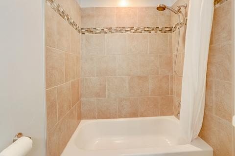 1475 Brookside Dr, Hoffman Estates, IL 60169 photo 17