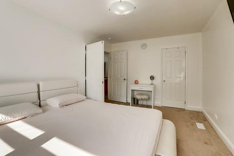 1475 Brookside Dr, Hoffman Estates, IL 60169 photo 19