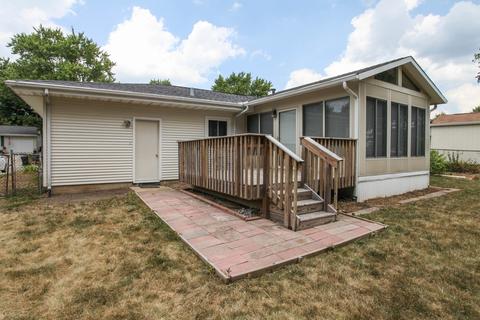 1811 Hoover Dr, Normal, IL 61761 photo 3